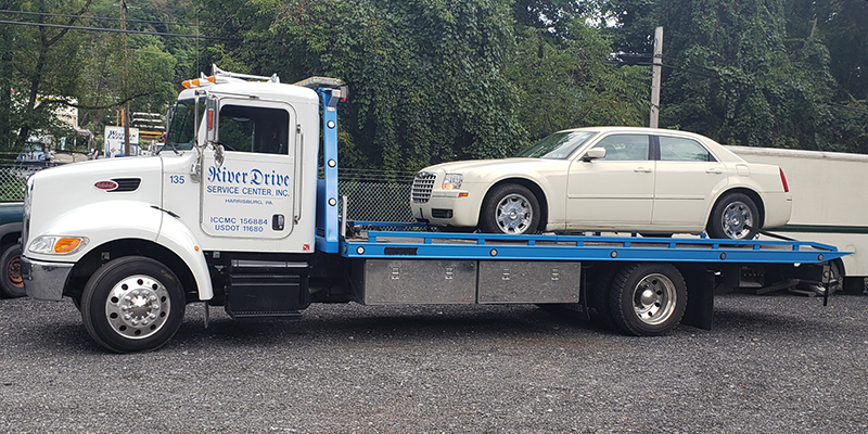 2023 white auto transport